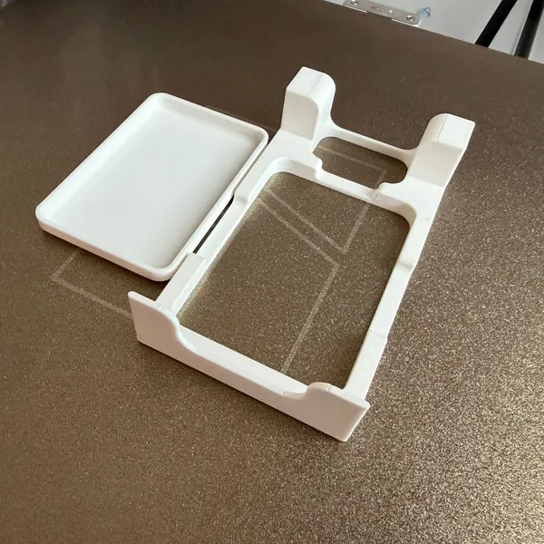 Inserto imprès en 3D per al joc de cartes dnup, amb safata de cartes i compartiment per a les fitxes